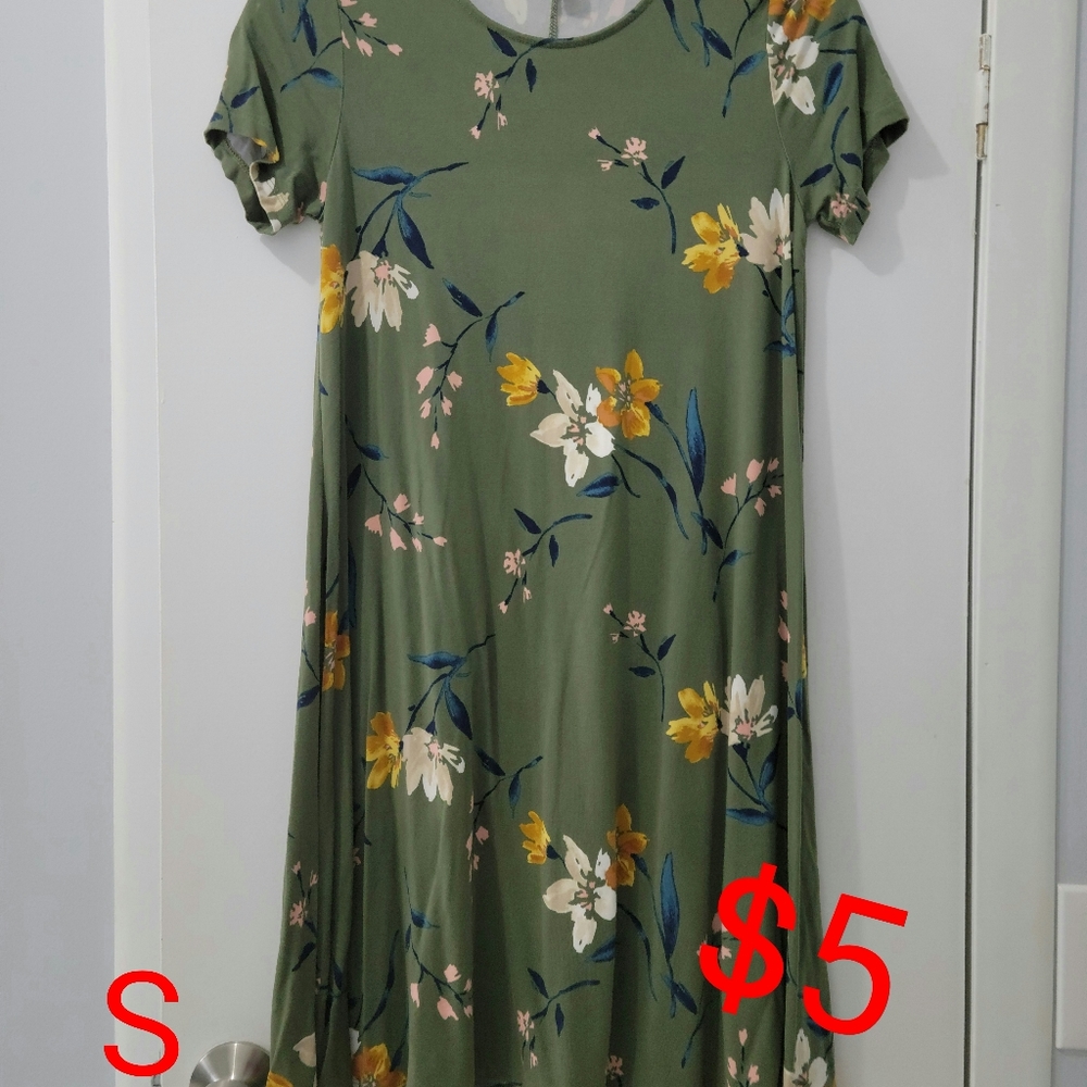 T-shirt dress